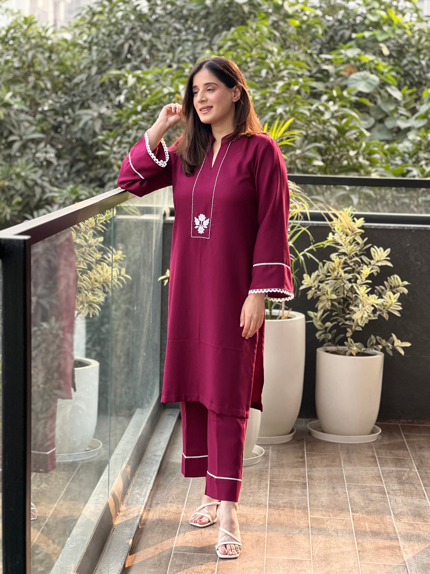 Pashmina Co-ord with Hand Embroidery
